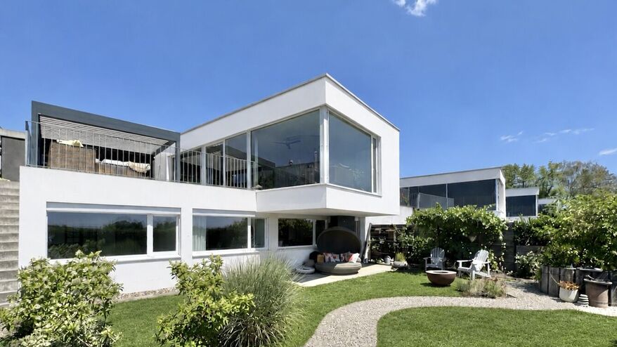 <font color=white><b> KAUFEN </b><br> Terrassenhaus TG</font>
