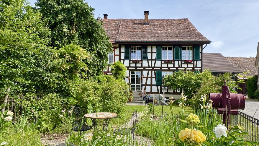 <font color=white><b> KAUFEN </b><br> Riegelhaus ZH </font>