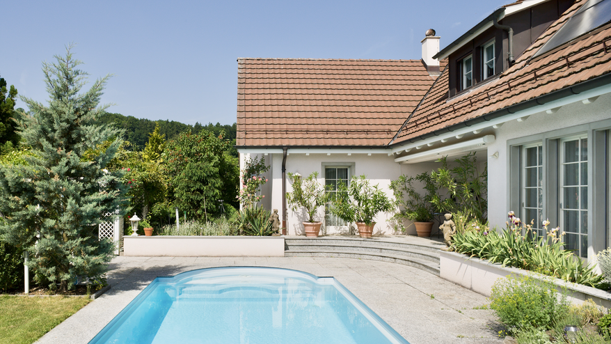 <font color=white><b>KAUFEN </b><br> Landhausstil Villa TG</font>